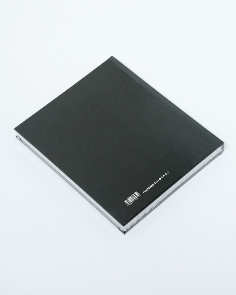 neveralone-book-pic-01_006_web