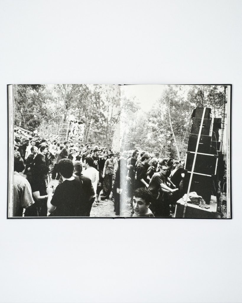 neveralone-book-pic-13_002_web